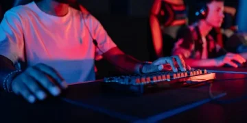 How to Improve Your Gaming Skills: Tips from the Pros