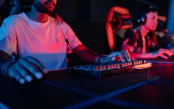 How to Improve Your Gaming Skills: Tips from the Pros