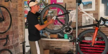 Santafixie: Passione per la Mobilità Urbana e Bici di Stile